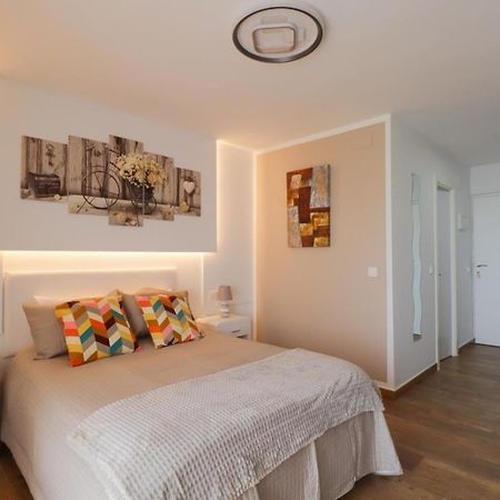Malabiz Home Piscina Terraza Con Vistas Y Playa بينالماذينا المظهر الخارجي الصورة