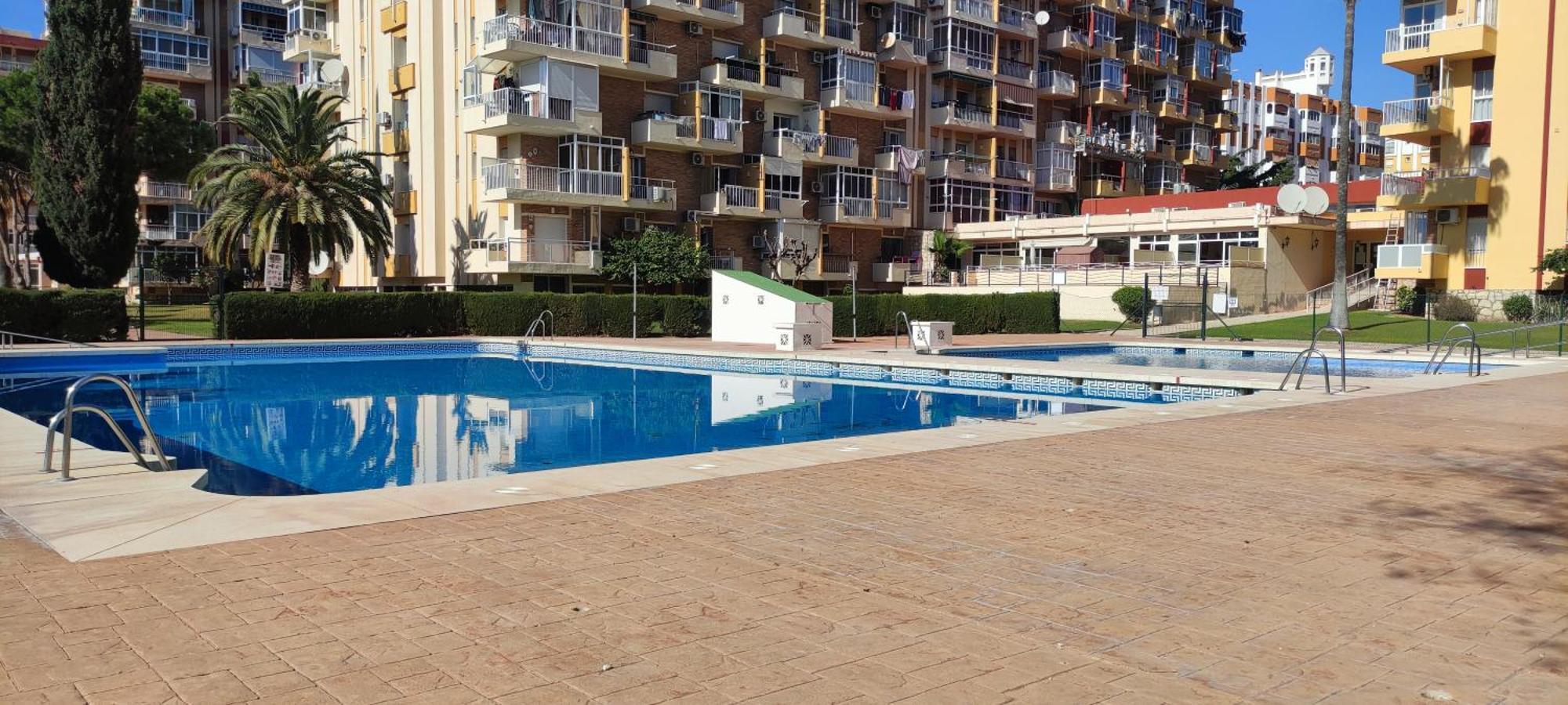 Malabiz Home Piscina Terraza Con Vistas Y Playa بينالماذينا المظهر الخارجي الصورة